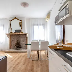 Apartment Ca' Dei Carmini, Venice